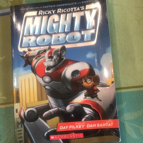 Children’s Books- Set of 3- Ricky Ricotta’s Mighty Robot (2( and Pokémon - Picture 2 of 8